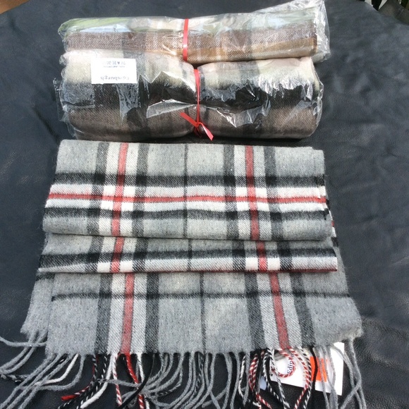 Edinburgh Lambswool Scarves - Picture 1 of 5